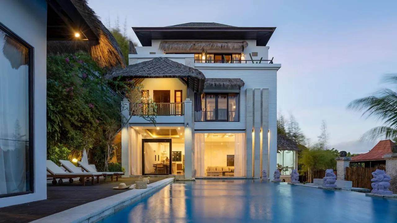 Charming 4-Bedroom Villa - Melasti Beach Ungasan