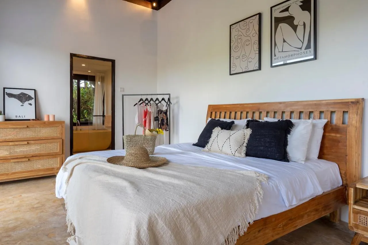 Charming 4-Bedroom Villa - Melasti Beach Ungasan