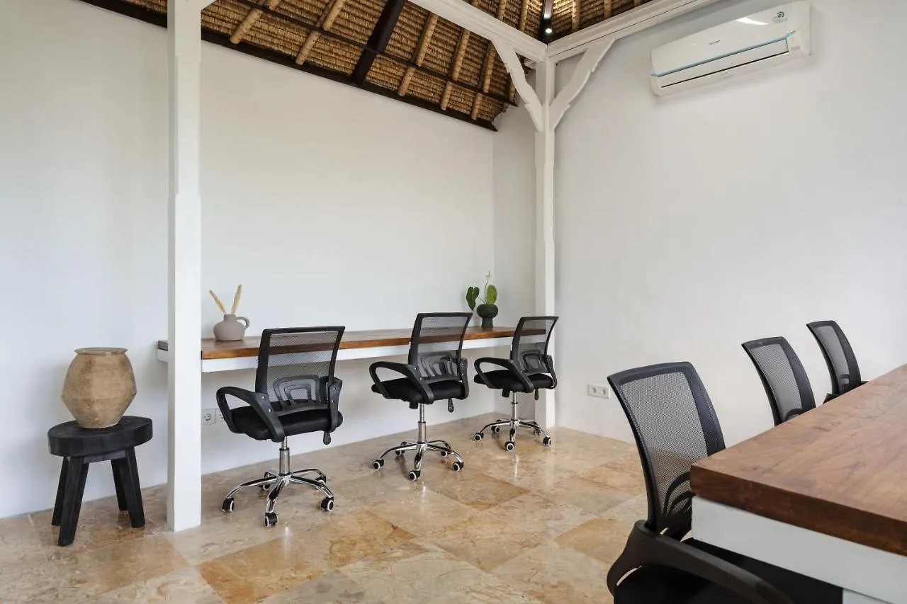 Charming 4-Bedroom Villa - Melasti Beach Ungasan   Ungasan (Bali)